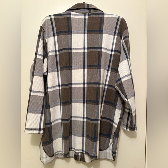Women’s Plaid Shacket - Picture 2 of 6